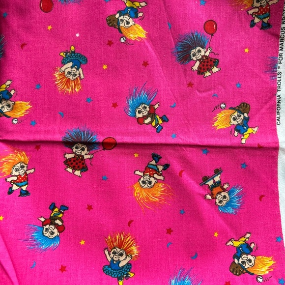 Vintage California Trolls fabric - Picture 4 of 5